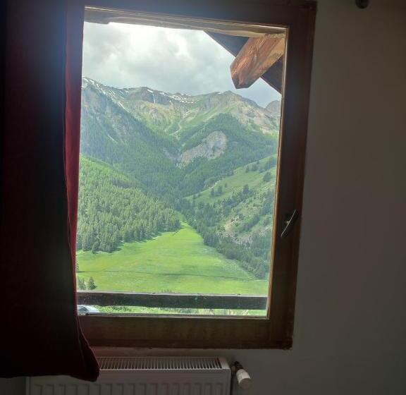 مبيت وإفطار õ 2040