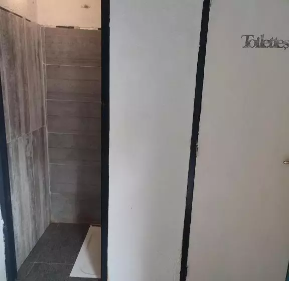 Aamiaismajoitus (B&B) õ 2040