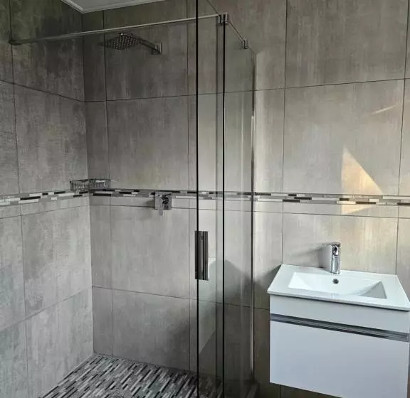 ベッドアンドブレックファースト Elson Manor Guesthouse