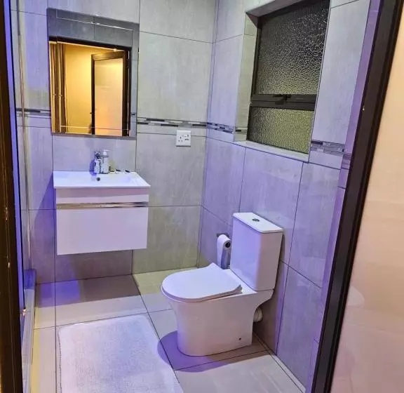 ベッドアンドブレックファースト Elson Manor Guesthouse