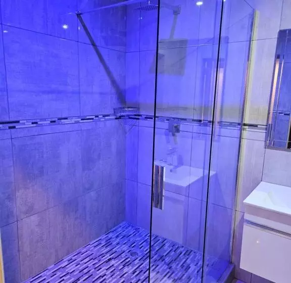 ベッドアンドブレックファースト Elson Manor Guesthouse