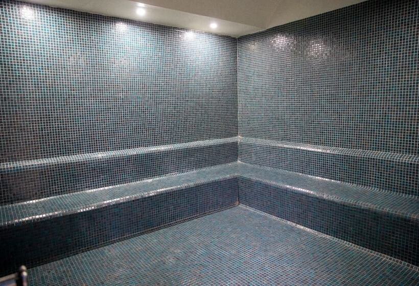 Blue Vista Hotel & Spa