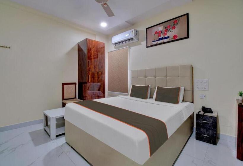 Collection O Hotel Mango Tree