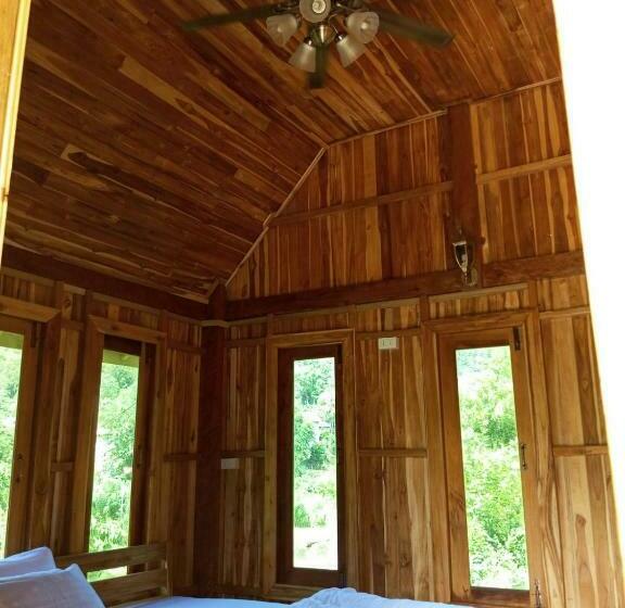 Eco Farm Stay And Hostel