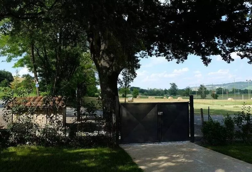 ホテル Agriturismo I Tre Colli  Rubbiano