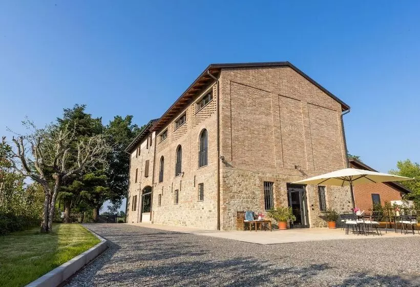 ホテル Agriturismo I Tre Colli  Rubbiano