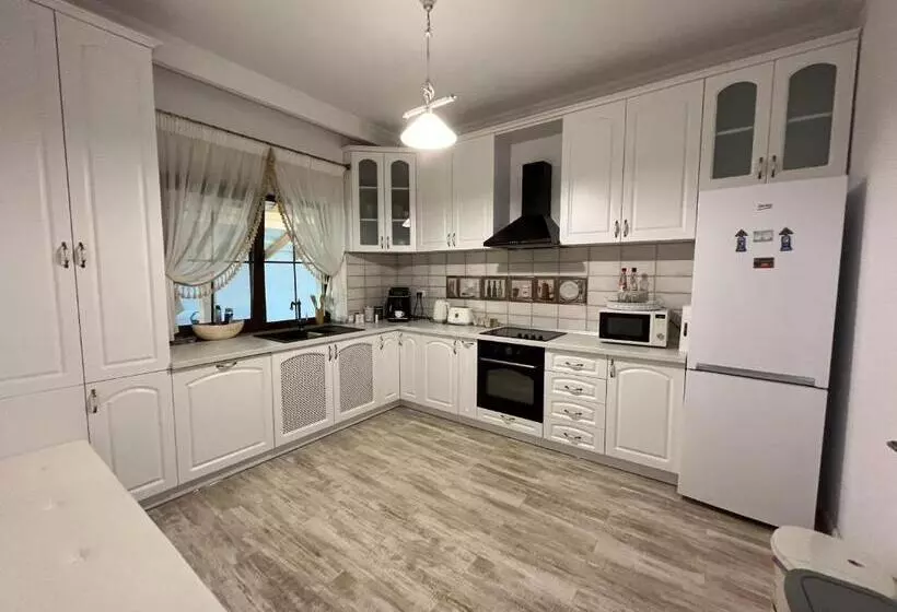 Majatalo Casa Elena Baile Felix