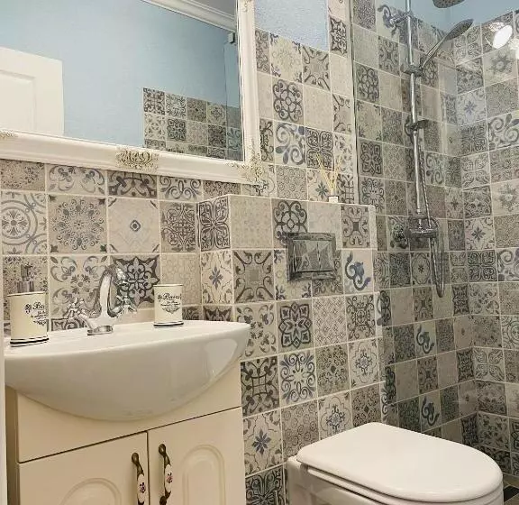 Majatalo Casa Elena Baile Felix