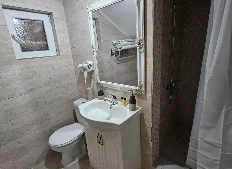 پانسیون Casa Coralia