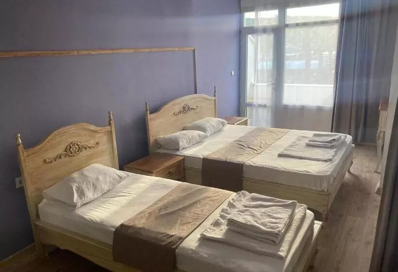 Renos Otel Lounge