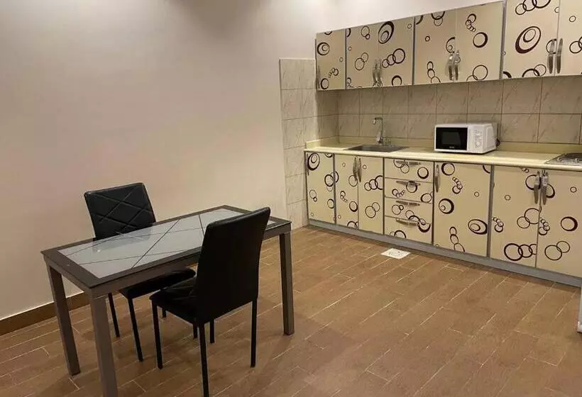 شهد الثانية للشقق المخدومة