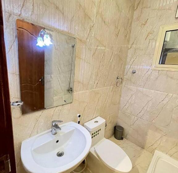 شهد الثانية للشقق المخدومة