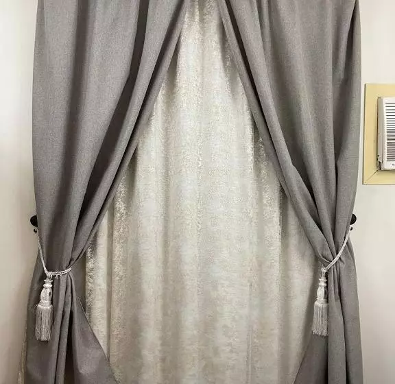 شهد الثانية للشقق المخدومة