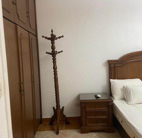 فندق جراند كليوباترا الساحل الشمالى المنتزه ك80