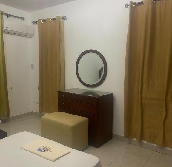 فندق جراند كليوباترا الساحل الشمالى المنتزه ك80