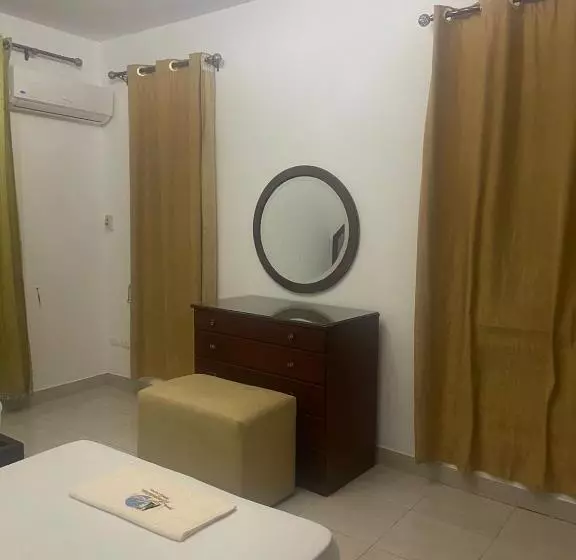 فندق جراند كليوباترا الساحل الشمالى المنتزه ك80