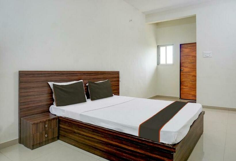 Collection O Hotel Park Inn Residency