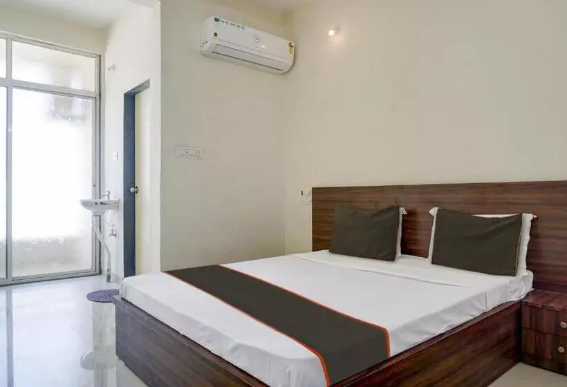 Collection O Hotel Park Inn Residency