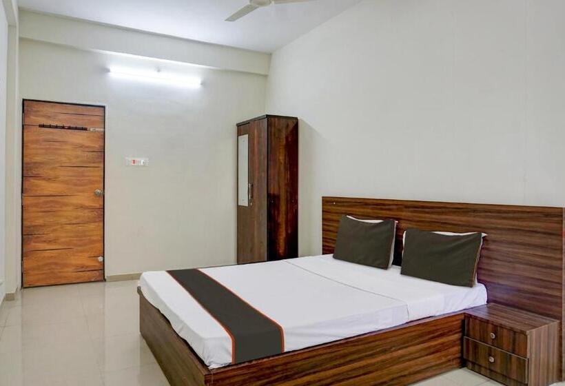 Collection O Hotel Park Inn Residency