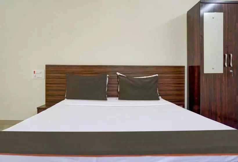 Collection O Hotel Park Inn Residency
