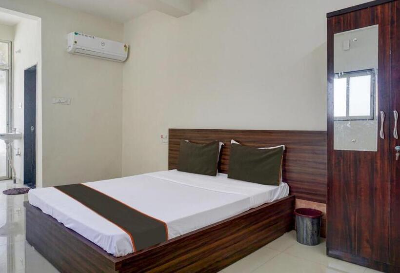 Collection O Hotel Park Inn Residency