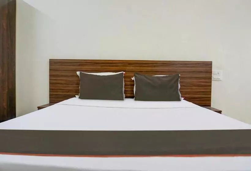 Collection O Hotel Park Inn Residency