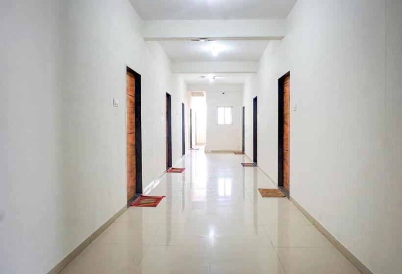 Collection O Hotel Park Inn Residency