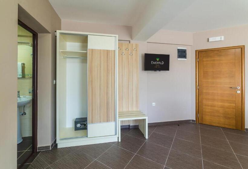 هتل Emerald