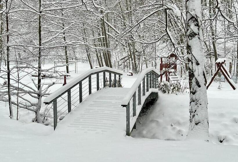 בית מלון כפרי újhuta Kastélyszálló