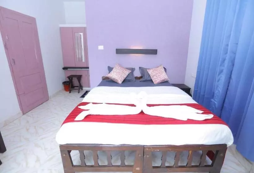 Hotelli Sky Frame Beach Resort