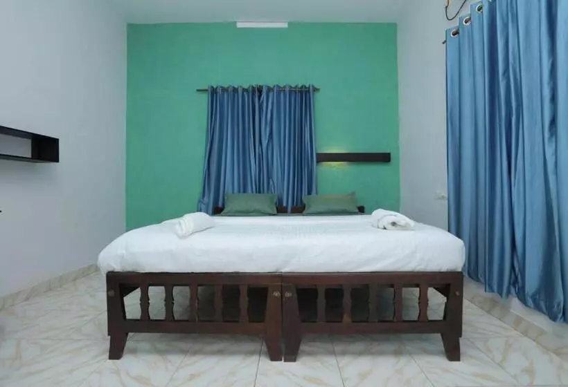 Hotelli Sky Frame Beach Resort