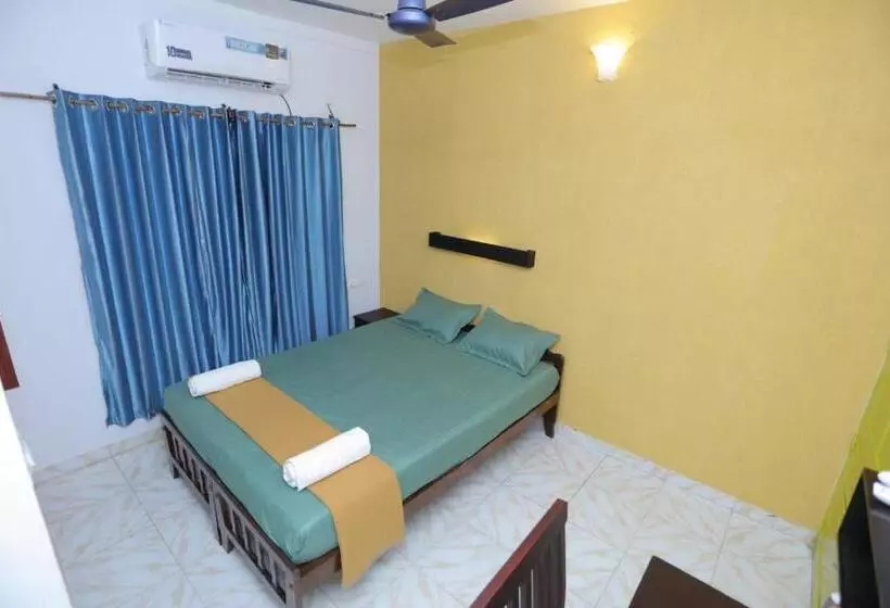 Hotelli Sky Frame Beach Resort