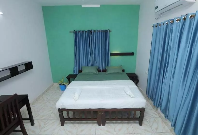 Hotelli Sky Frame Beach Resort