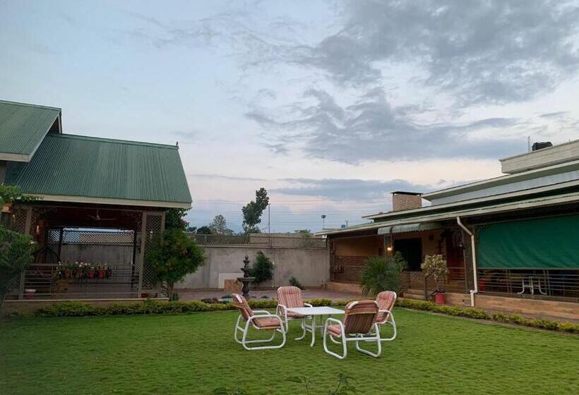 پانسیون Siran Lodges Mansehra