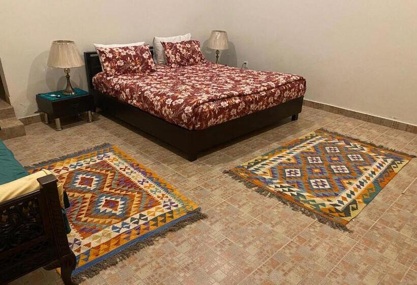 پانسیون Siran Lodges Mansehra