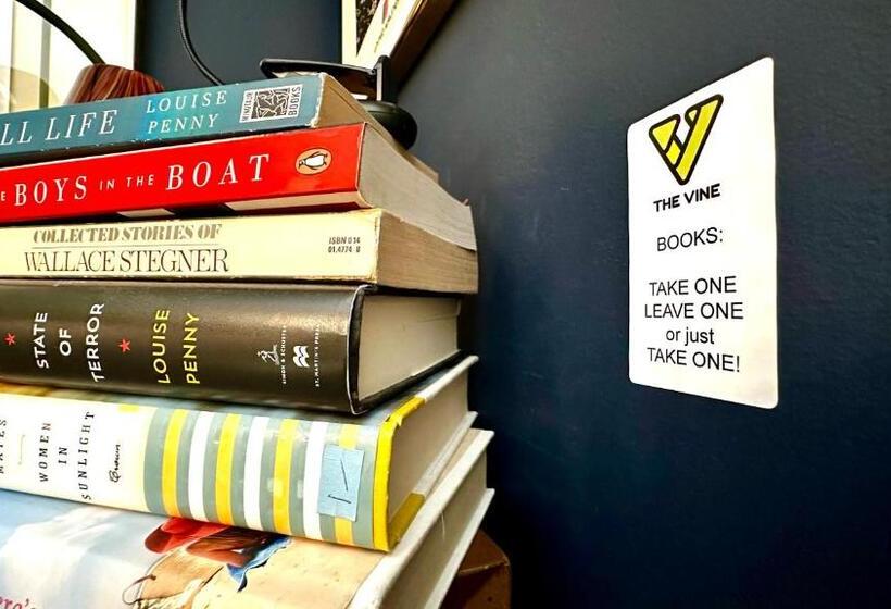 펜션 The Vine, Studio City