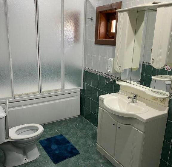 Four Season Villa Apart