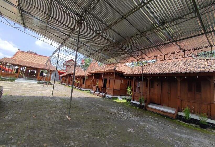 Hotel Omah Joglo Sukorejo Redpartner