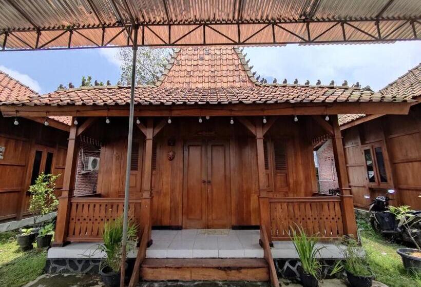 Hotel Omah Joglo Sukorejo Redpartner