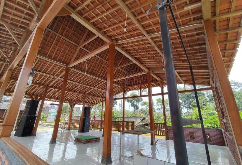 Hotel Omah Joglo Sukorejo Redpartner