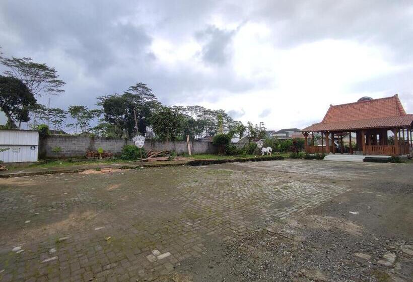 Hotel Omah Joglo Sukorejo Redpartner