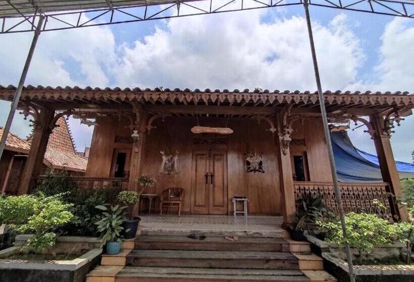 Hotel Omah Joglo Sukorejo Redpartner