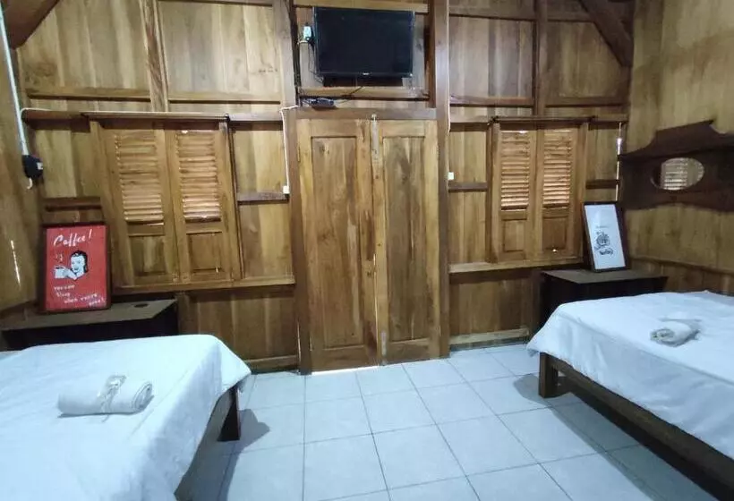 Hotelli Omah Joglo Sukorejo Redpartner