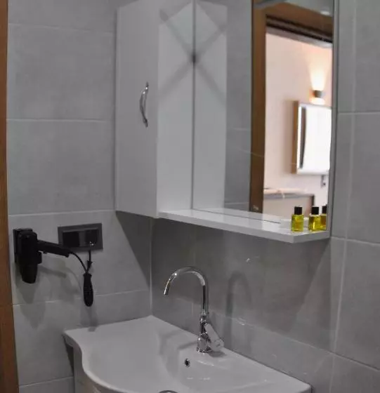 Hotelli Sirt Buti̇k