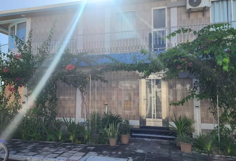 پانسیون Isle Inn {fuvahmulah)