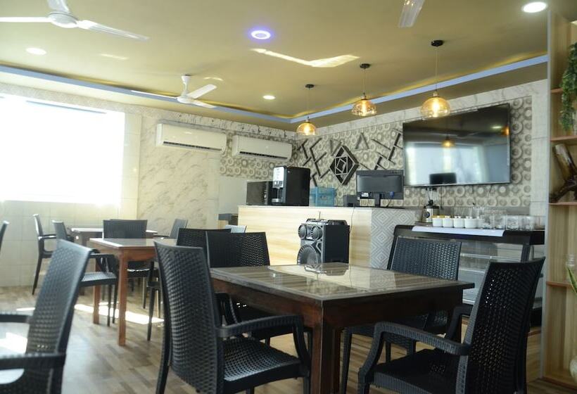 پانسیون Isle Inn {fuvahmulah)