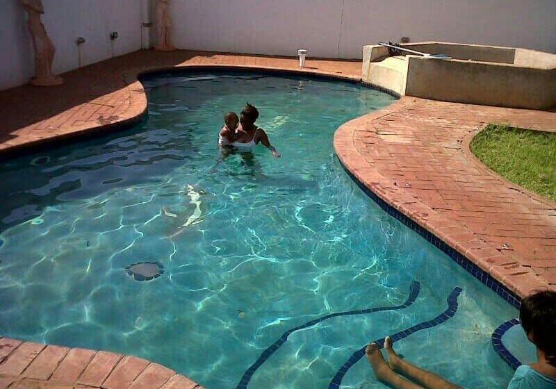 ベッドアンドブレックファースト Eagle S Nest Guest House