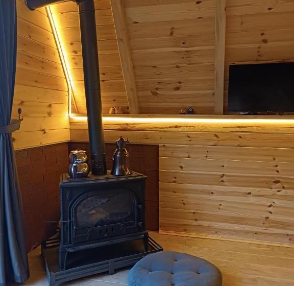 مبيت وإفطار Mira Bungalov