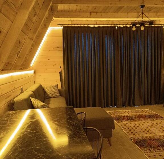 مبيت وإفطار Mira Bungalov