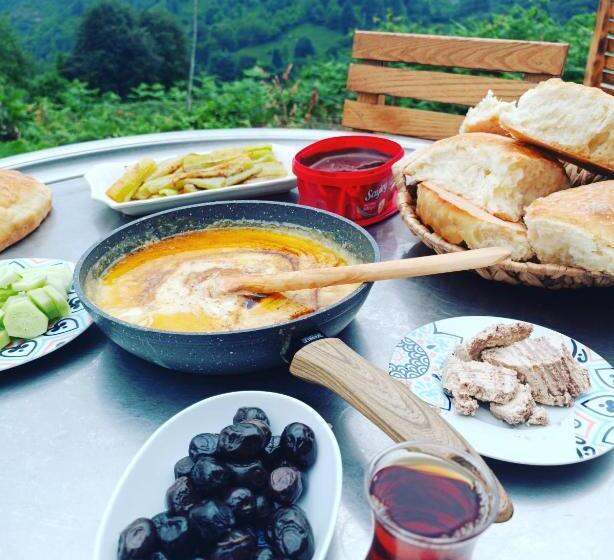 مبيت وإفطار Mira Bungalov